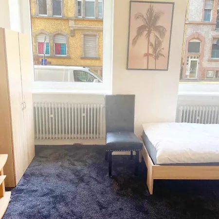 Spacious 4 In Hanau