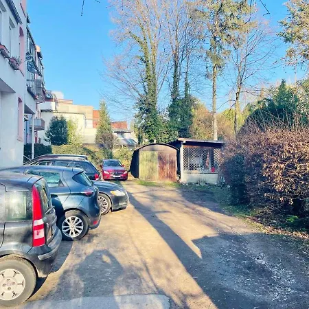 Apartment Spacious 4 In
